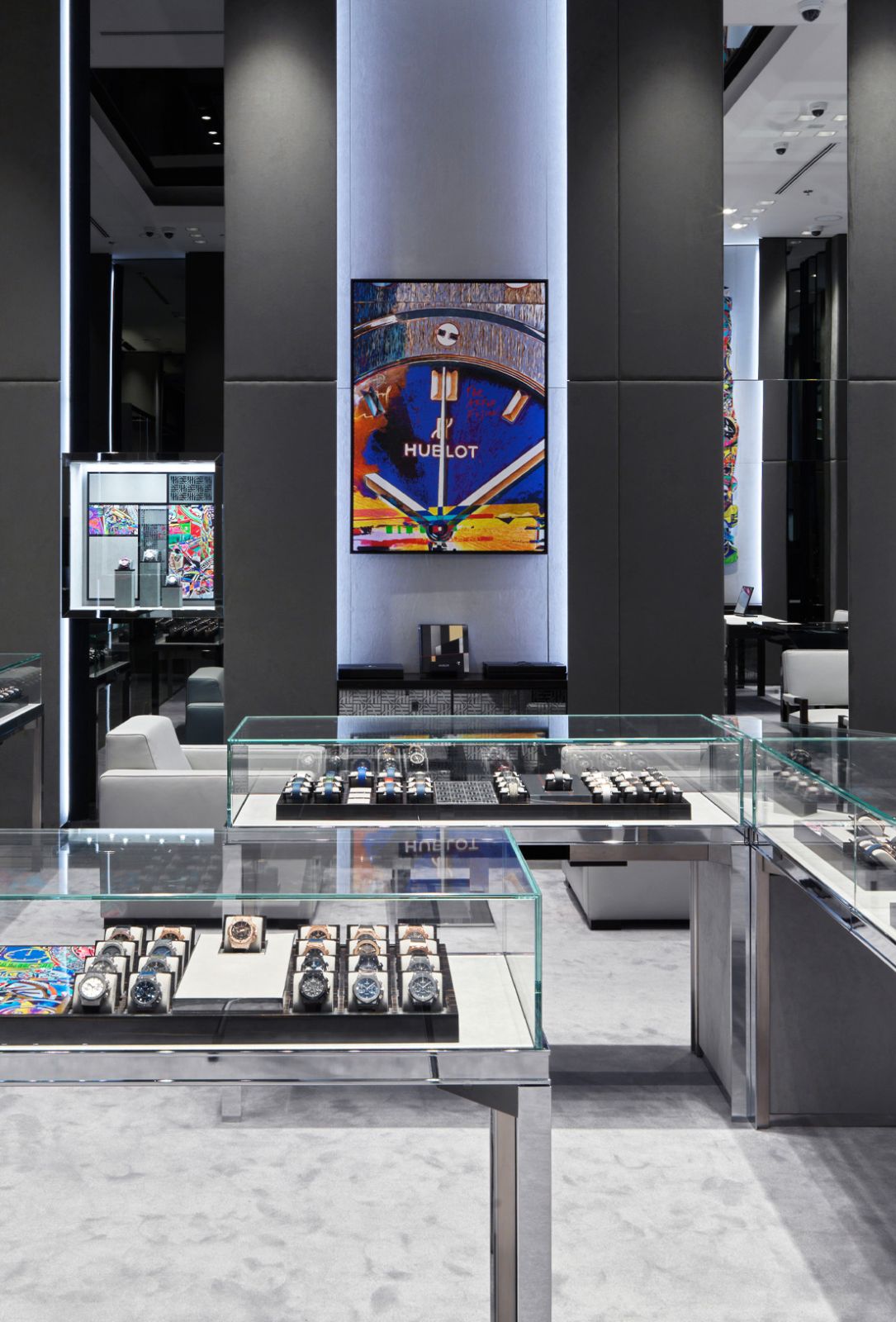 Hublot The Dubai Mall Boutique_Interior_4.jpg